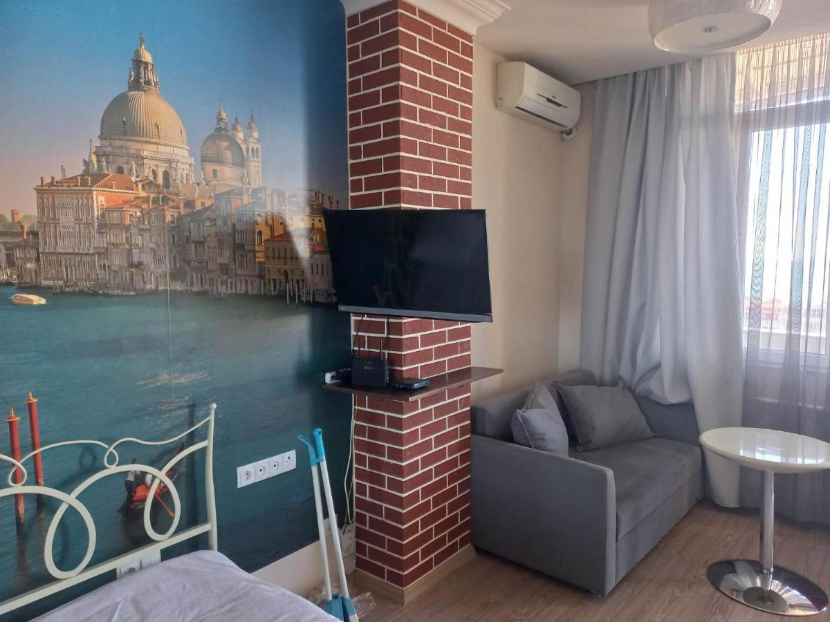 Apartment On Takaishvili บาทูมิ ภายนอก รูปภาพ