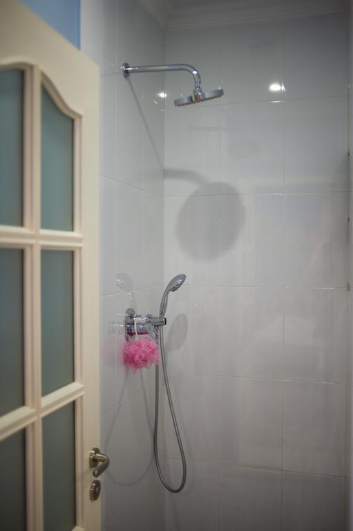 Apartment On Takaishvili บาทูมิ ภายนอก รูปภาพ